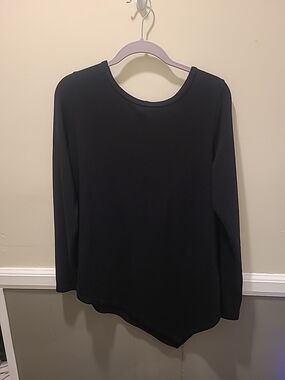 Karen Kane Top Long Sleeve LG Shirttail Black Soft Stretch Scoop Neck USA